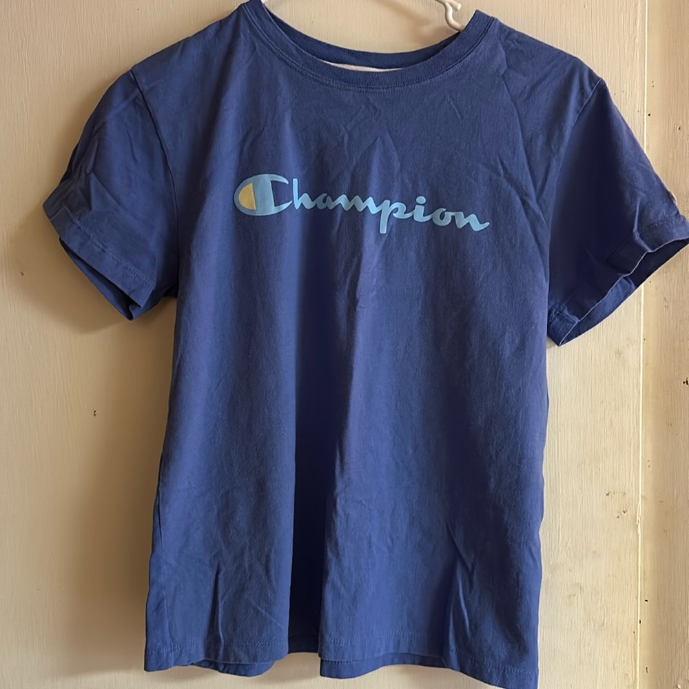 Women’s blue Champion t shirt